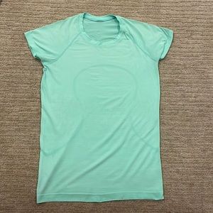 LULULEMON Swiftly Tech - Short Sleeve Shirt Size 10 Wild Mint